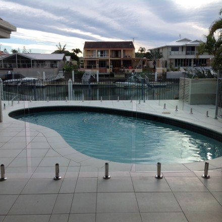 Pool Fence - Finish